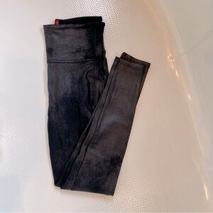 Spanx black leggings.